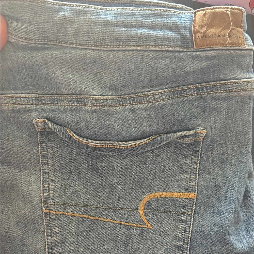 American Eagle Outfitters Women's Light Blue Jeans
